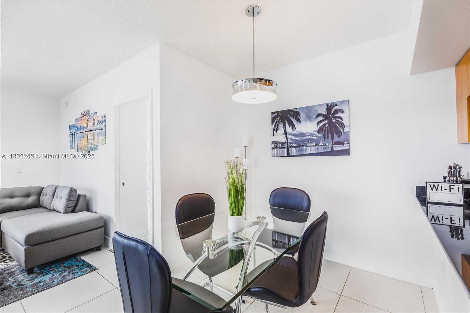 Small Image of 1750 NORTH BAYSHORE DR #2402, Miami Number 5