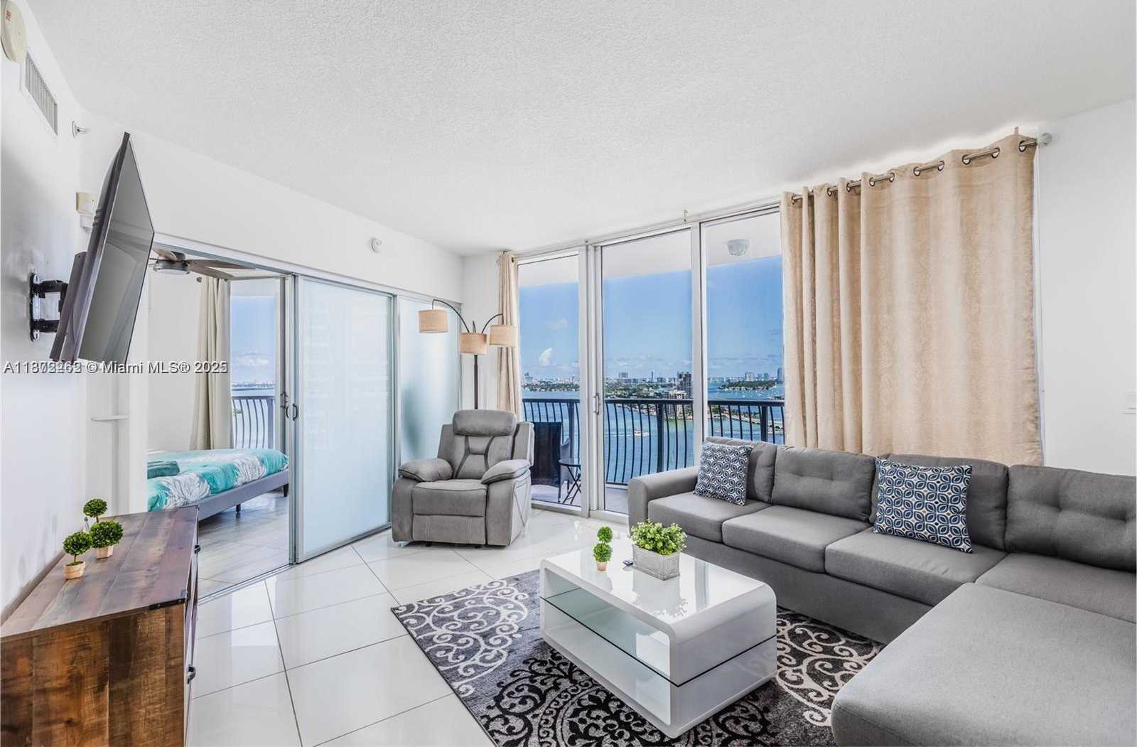 Small Image of 1750 NORTH BAYSHORE DR #2402, Miami Number 7