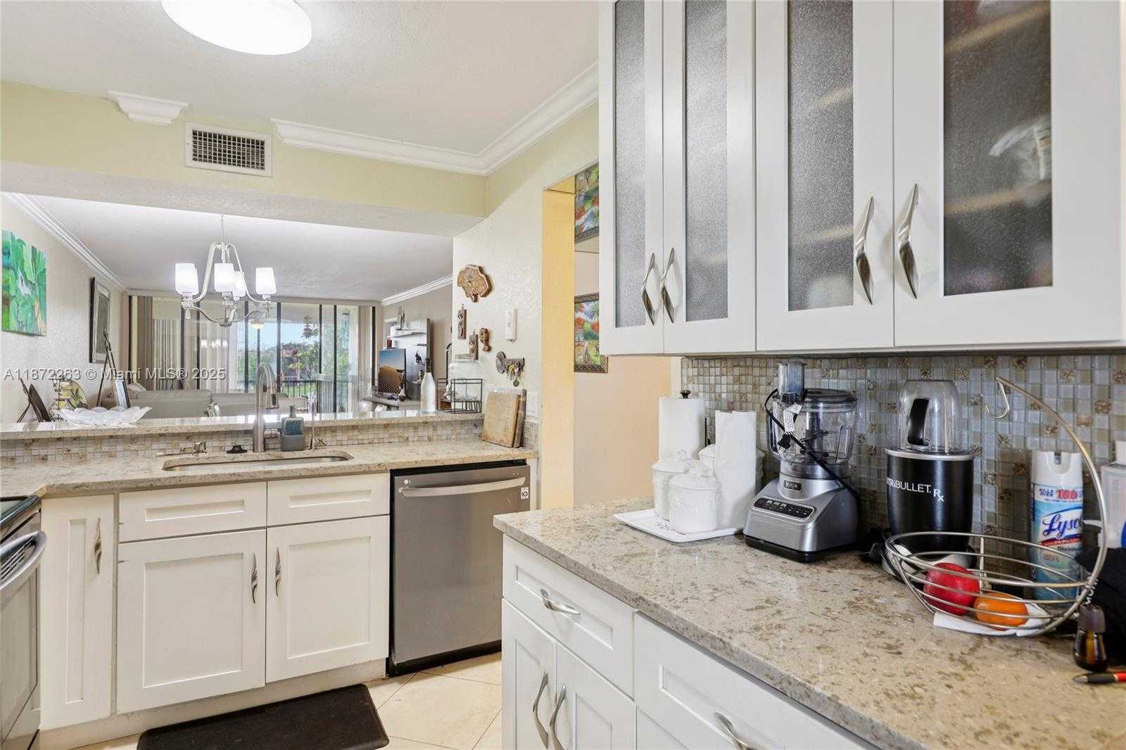 Small Image of 5732 CORAL LAKE DR #308, Margate Number 17