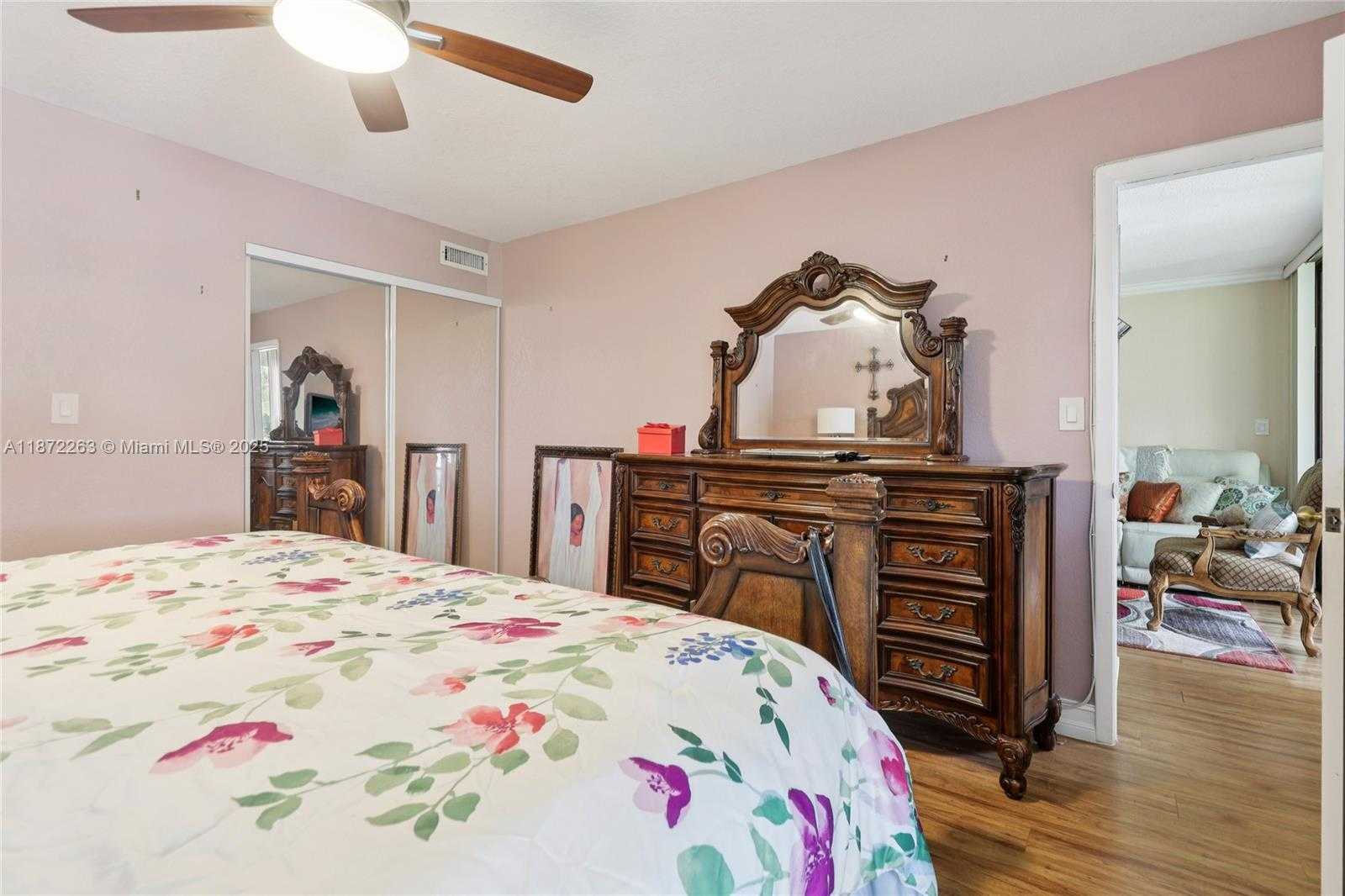 Small Image of 5732 CORAL LAKE DR #308, Margate Number 20