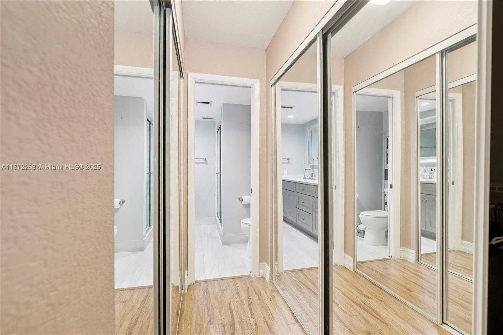 Small Image of 5732 CORAL LAKE DR #308, Margate Number 23