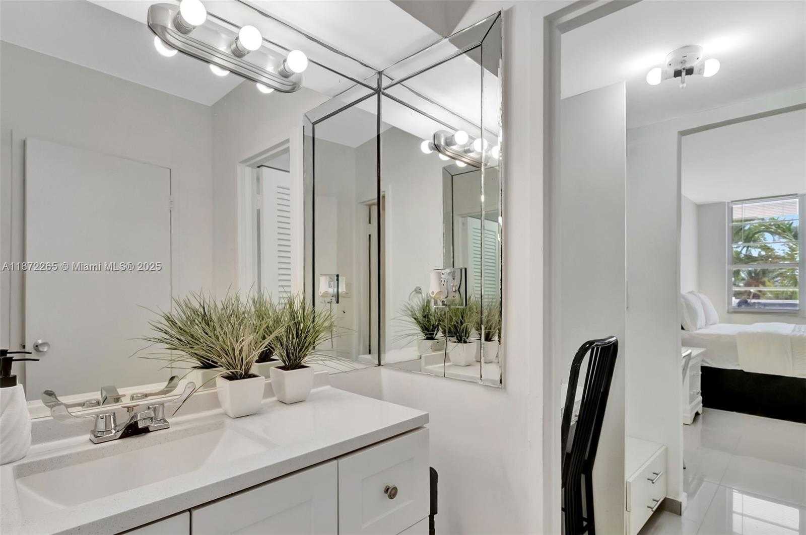 Small Image of 100 LINCOLN RD #417, Miami Beach Number 18