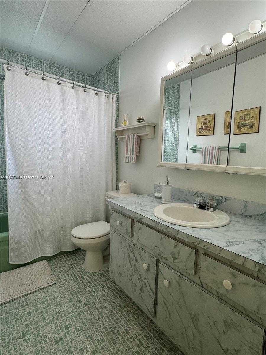 Small Image of 5300 WASHINGTON ST #M107, Hollywood Number 10