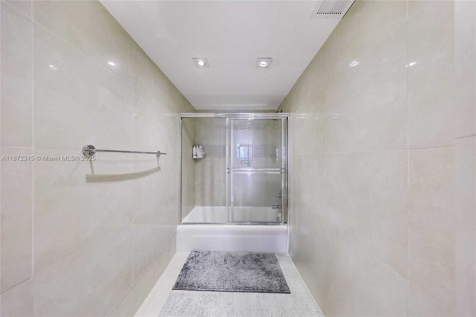 Small Image of 2333 BRICKELL AVE #1406, Miami Number 20