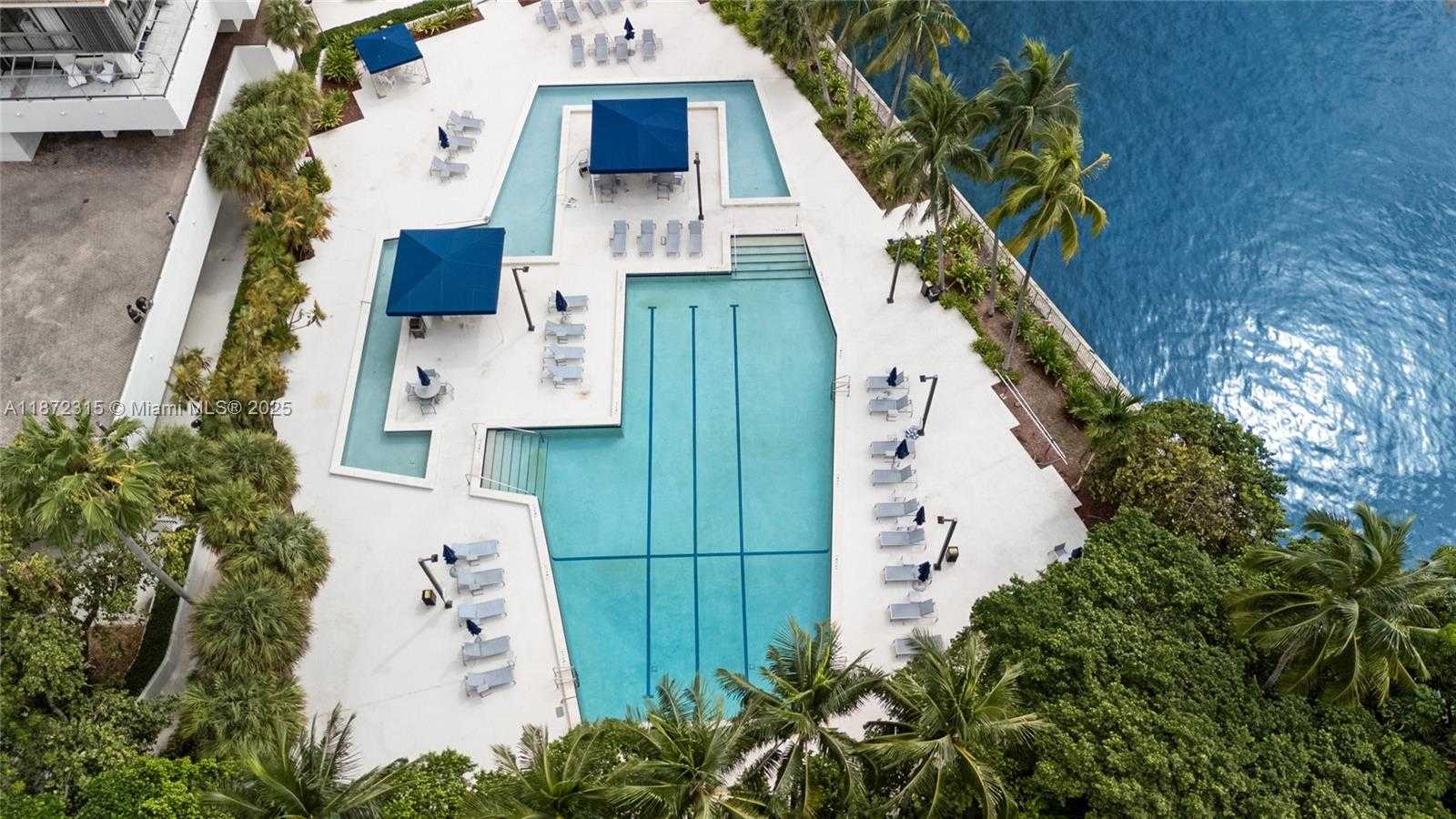 Small Image of 2333 BRICKELL AVE #1406, Miami Number 4