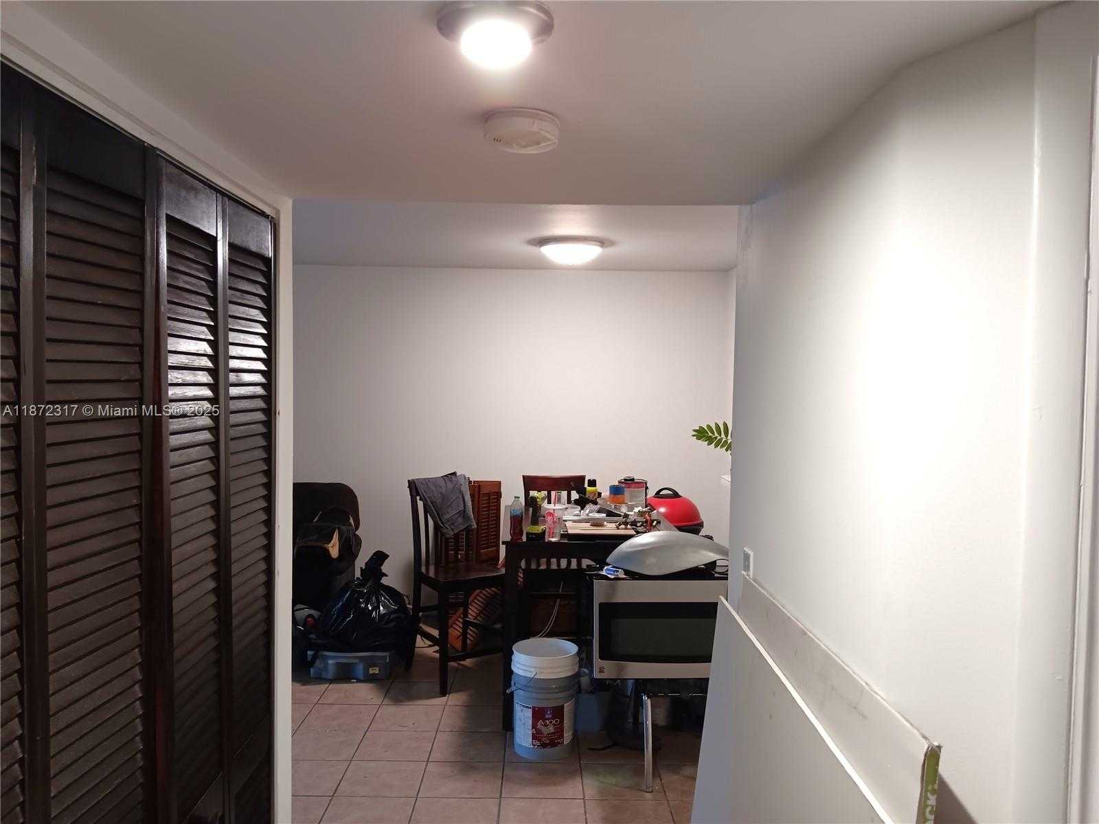 Small Image of 5121 WEST OAKLAND PARK BLVD #109, Lauderdale Lakes Number 4