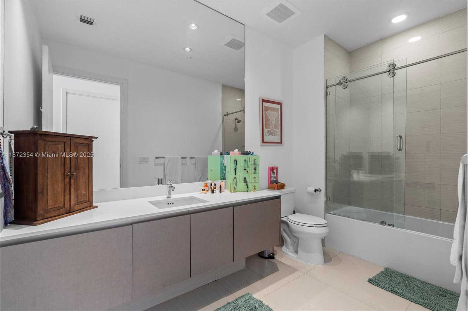 Small Image of 3300 NORTH EAST 188TH ST #LPH16, Aventura Number 31