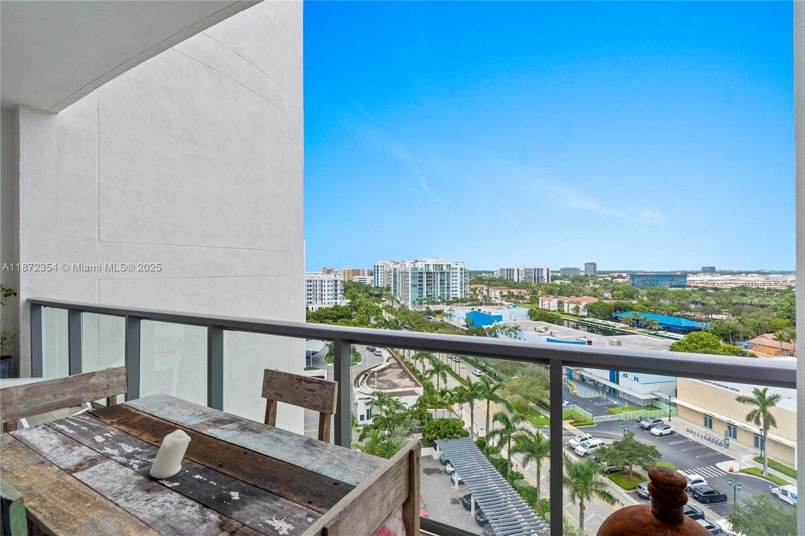 Small Image of 3300 NORTH EAST 188TH ST #LPH16, Aventura Number 32