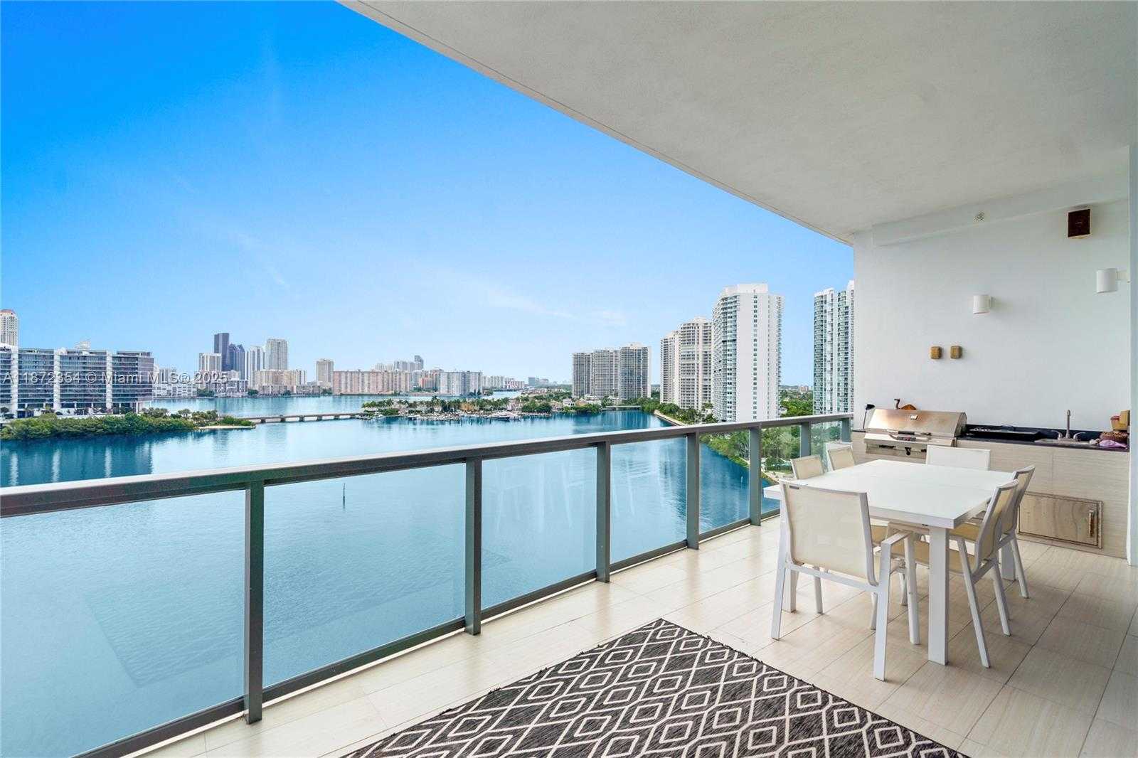 Small Image of 3300 NORTH EAST 188TH ST #LPH16, Aventura Number 5