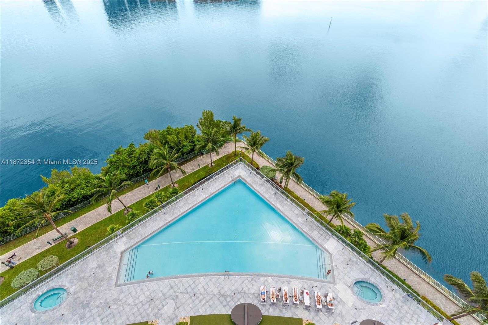 Small Image of 3300 NORTH EAST 188TH ST #LPH16, Aventura Number 7