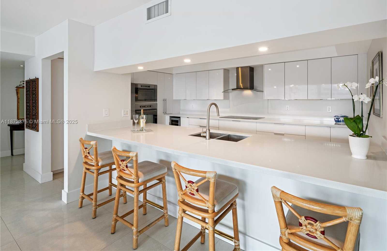 Small Image of 199 OCEAN LANE DR #1005, Key Biscayne Number 12