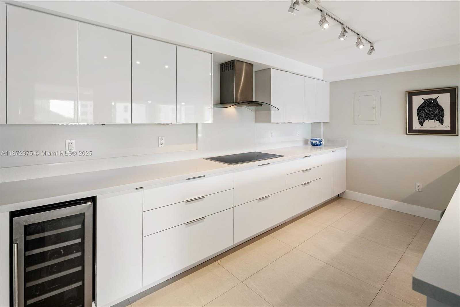 Small Image of 199 OCEAN LANE DR #1005, Key Biscayne Number 13