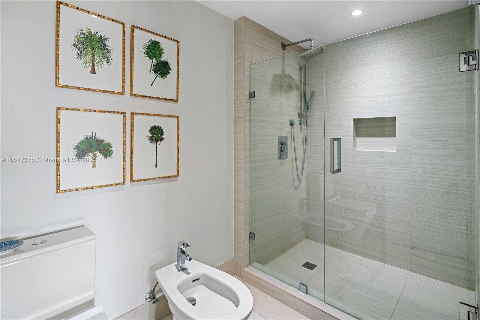 Small Image of 199 OCEAN LANE DR #1005, Key Biscayne Number 23
