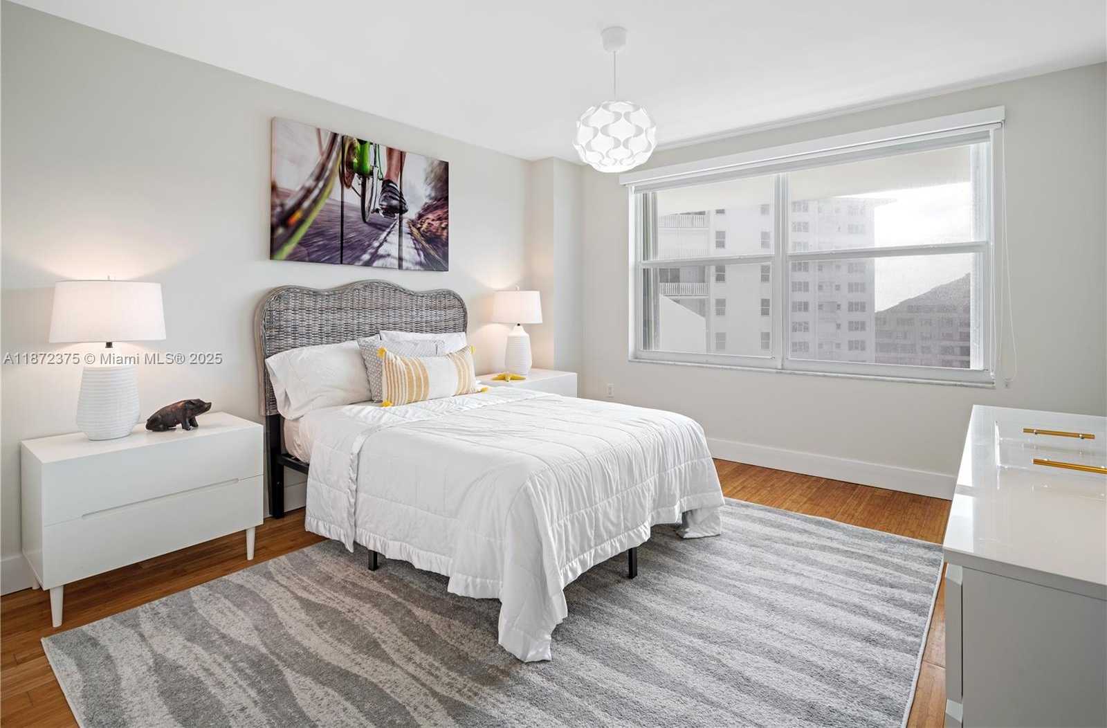 Small Image of 199 OCEAN LANE DR #1005, Key Biscayne Number 24