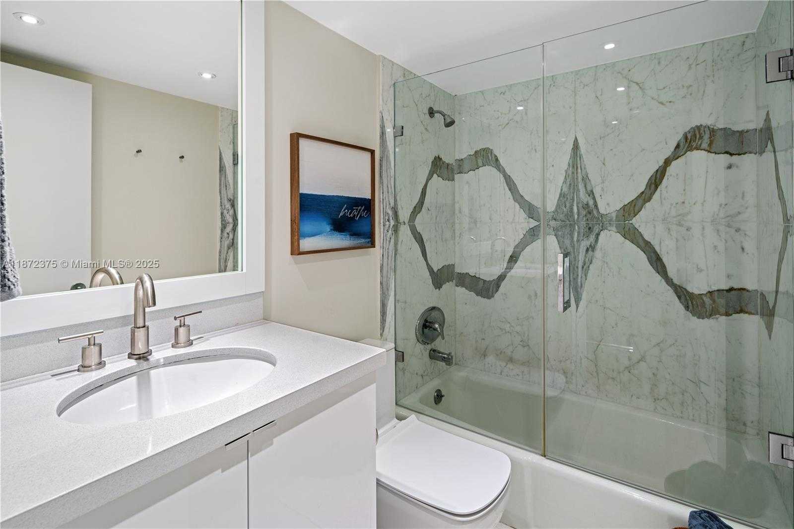 Small Image of 199 OCEAN LANE DR #1005, Key Biscayne Number 26
