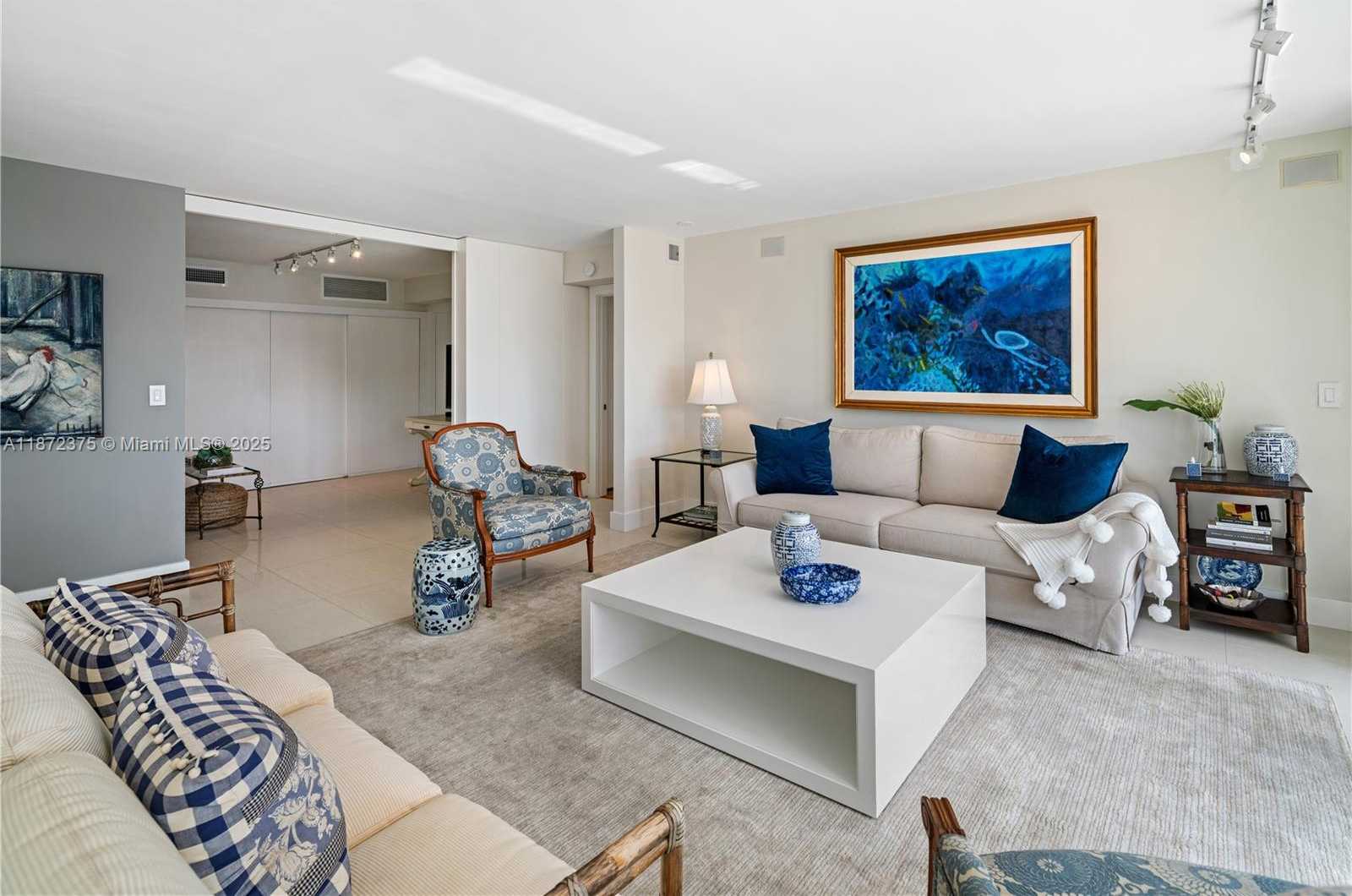 Small Image of 199 OCEAN LANE DR #1005, Key Biscayne Number 6