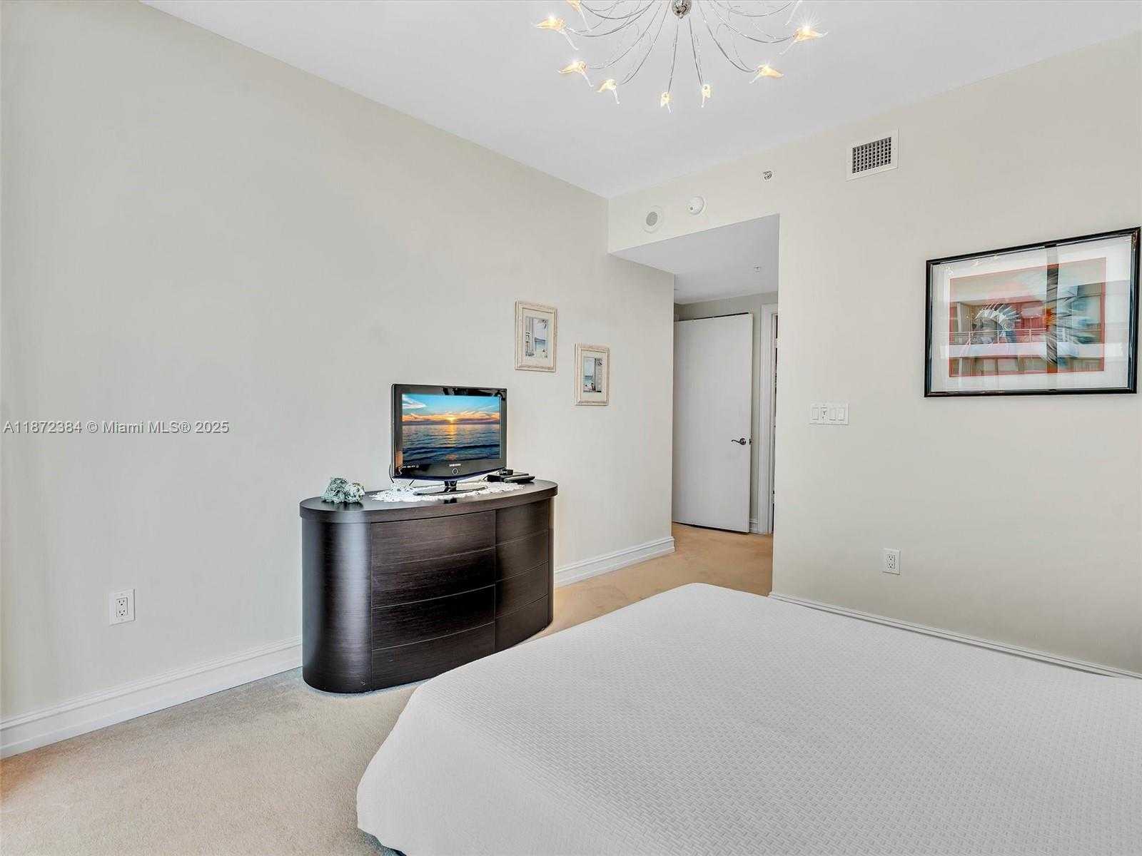 Small Image of 3535 SOUTH OCEAN DR #905, Hollywood Number 57