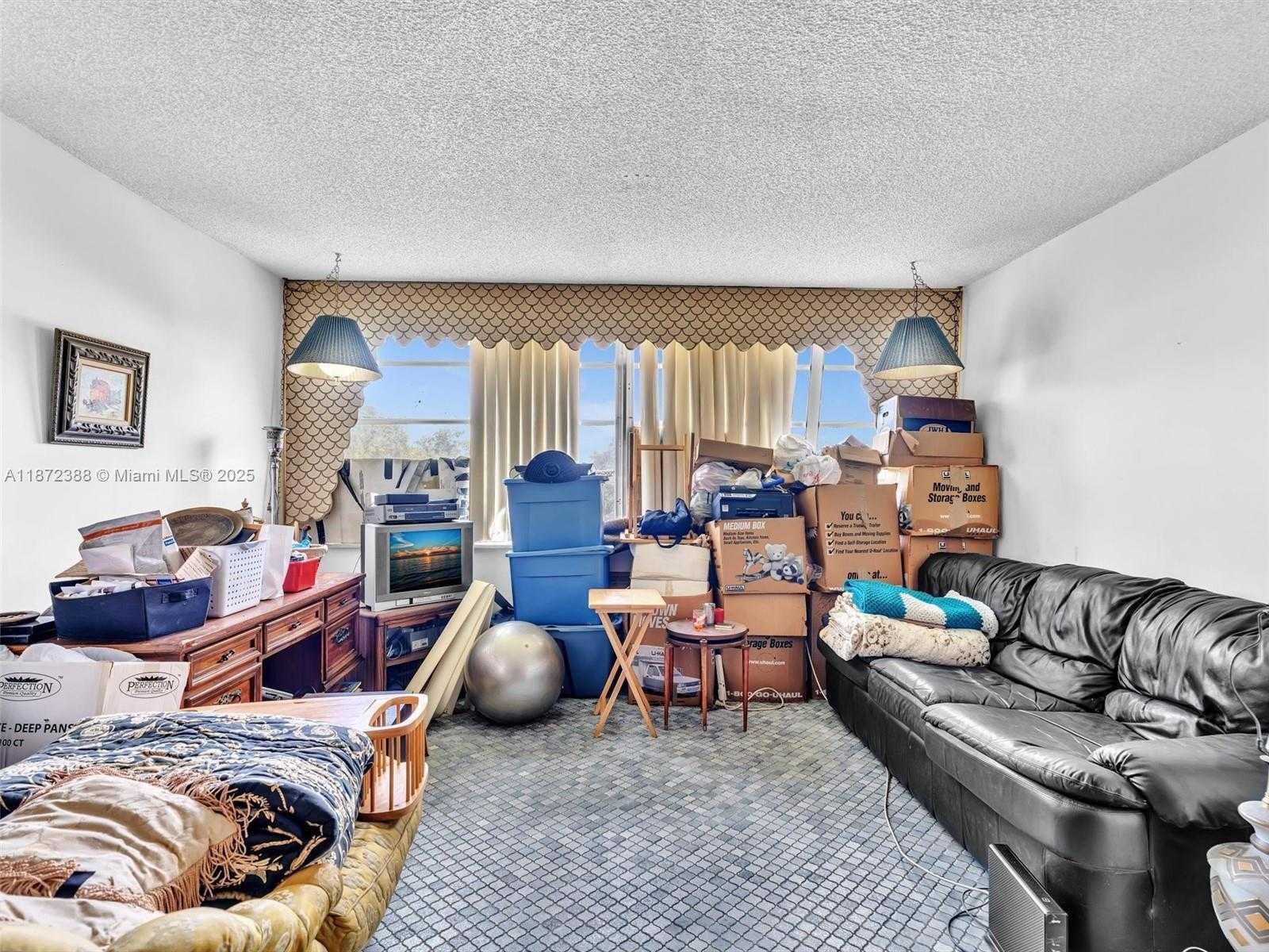 Small Image of 445 NORTH EAST 195TH ST #431, Miami Number 16