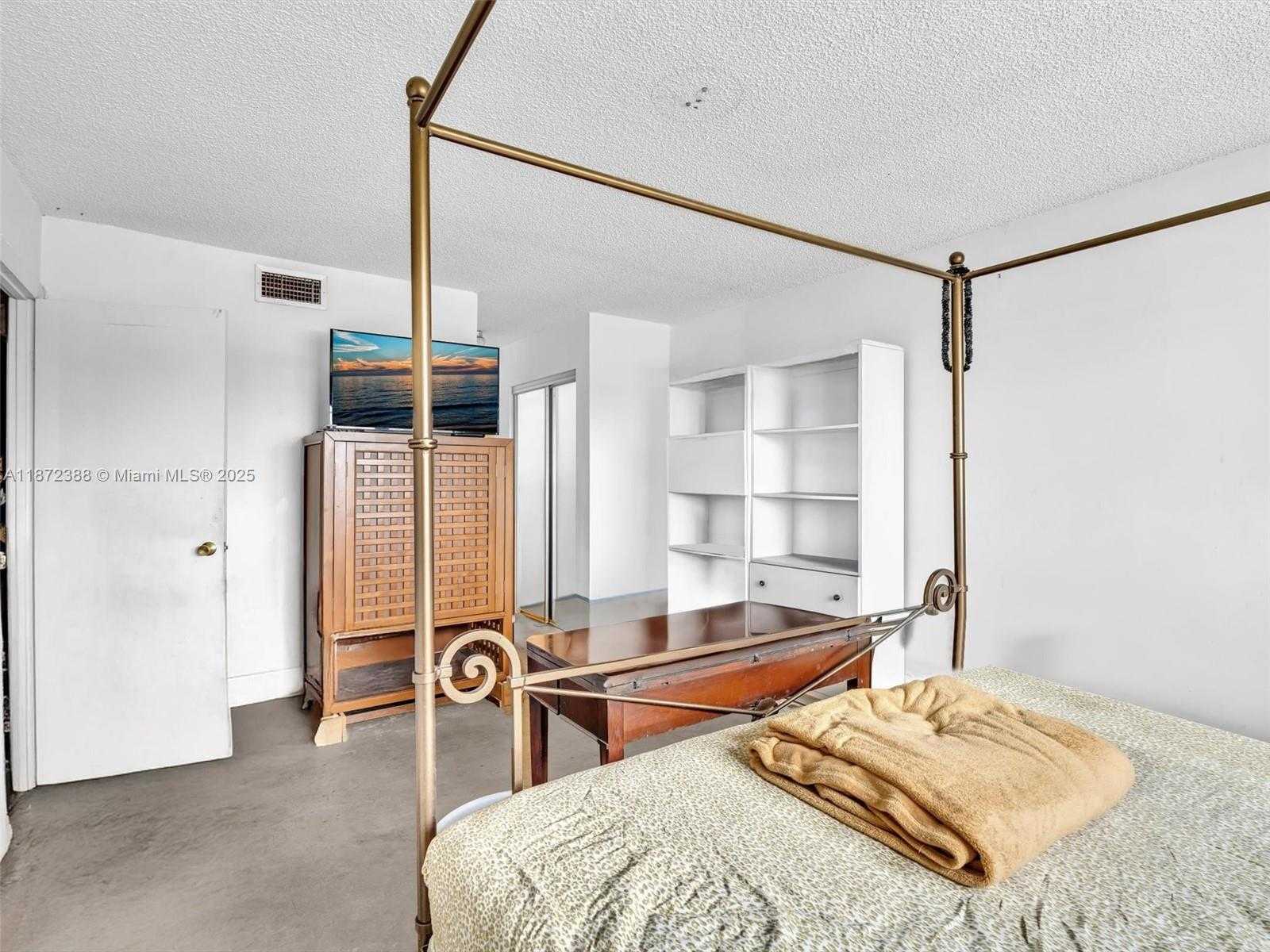 Small Image of 445 NORTH EAST 195TH ST #431, Miami Number 22