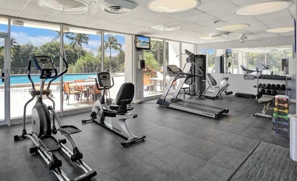 Small Image of 3375 NORTH COUNTRY CLUB DR #701, Aventura Number 35