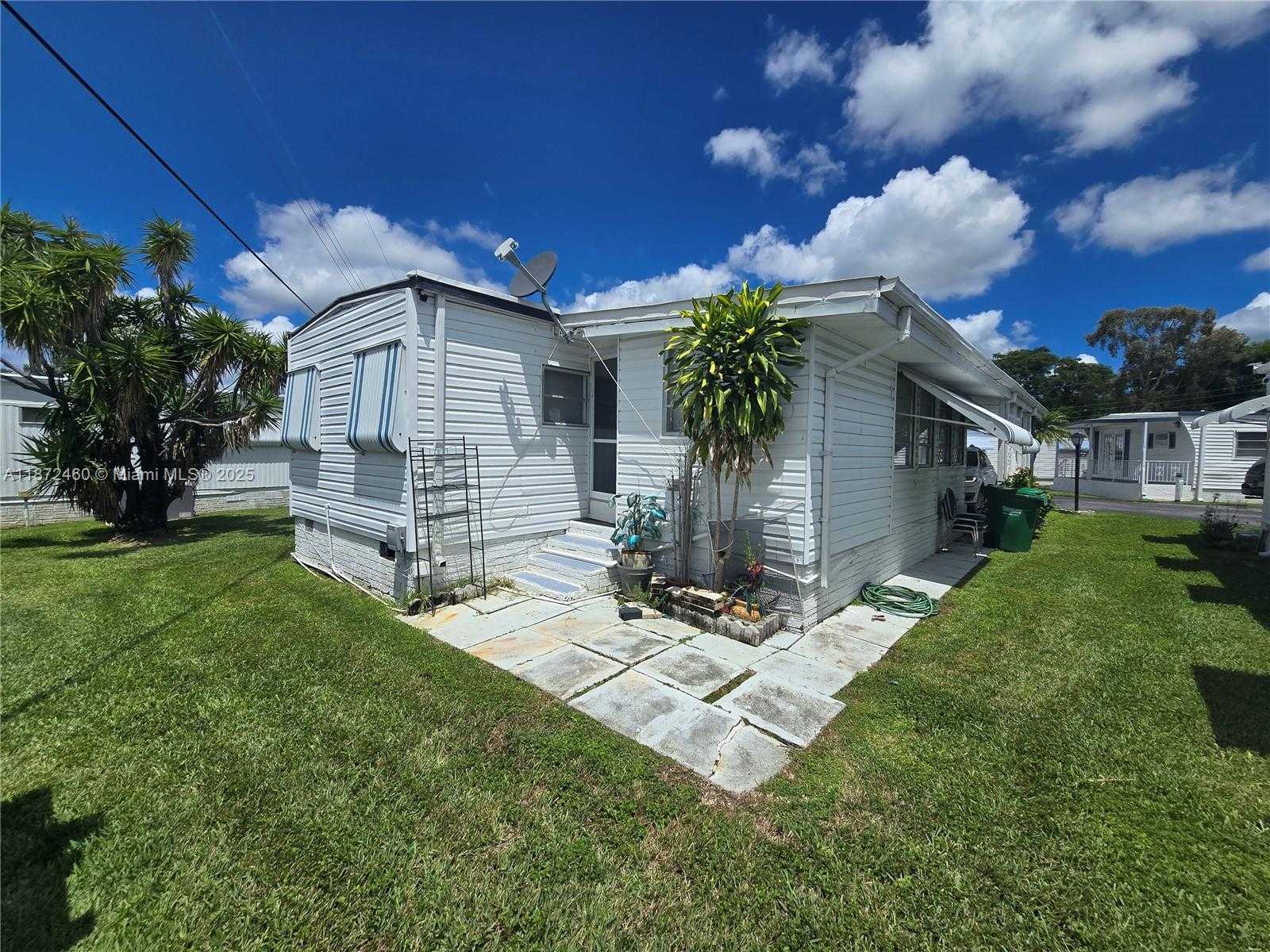 Small Image of 1328 SOUTH 33RD ST #., Hollywood Number 24