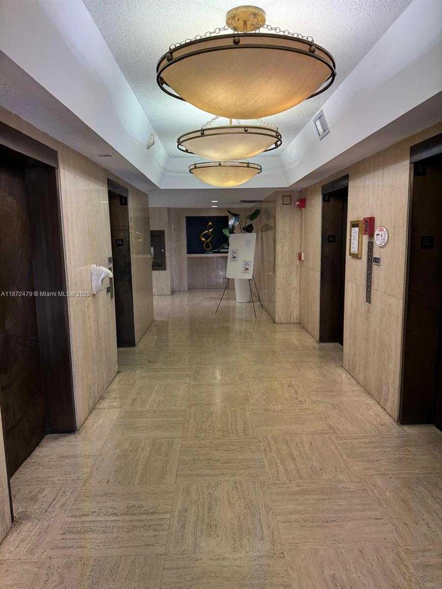 Small Image of 500 THREE ISLANDS BLVD #223, Hallandale Beach Number 3