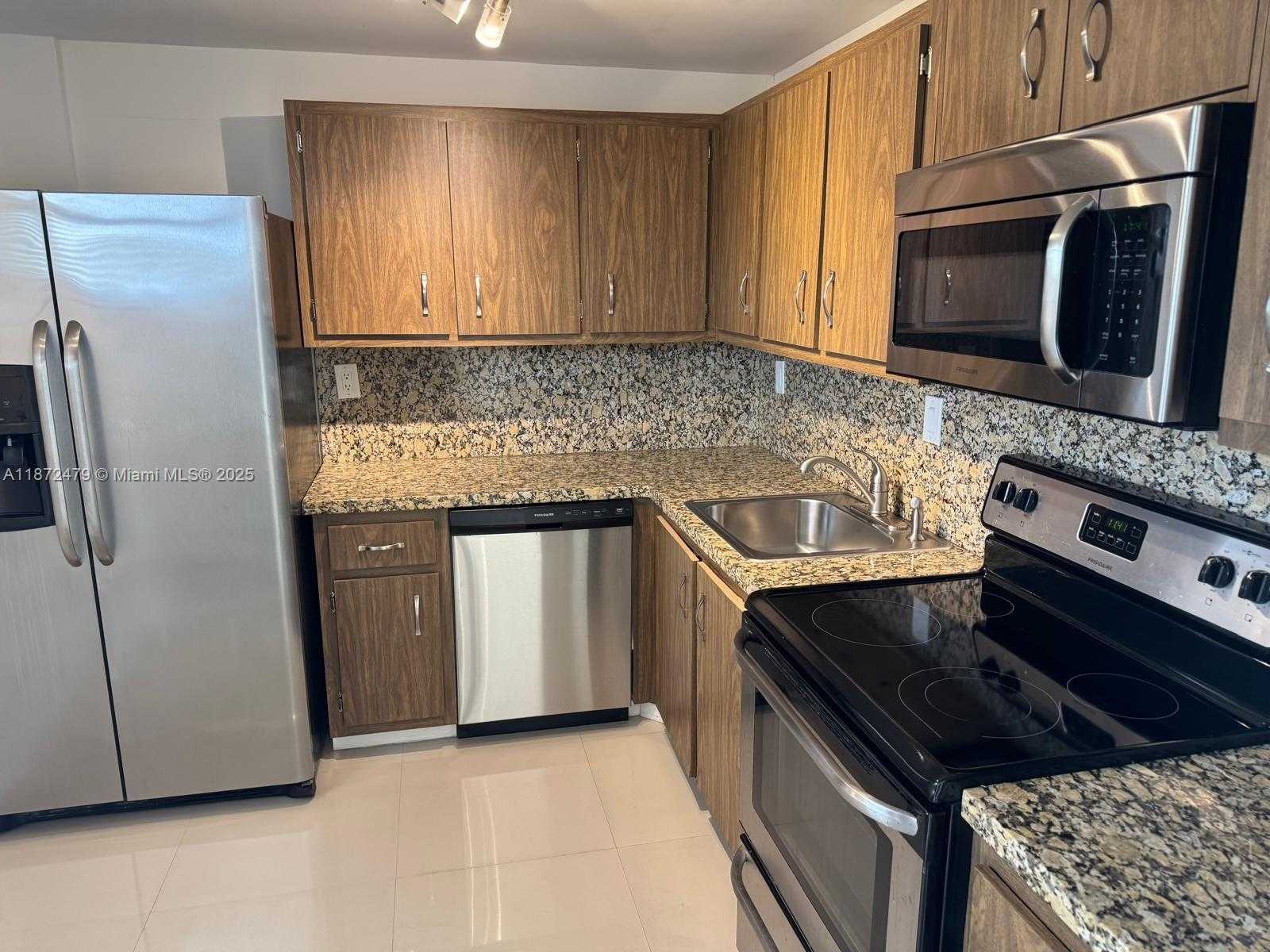 Small Image of 500 THREE ISLANDS BLVD #223, Hallandale Beach Number 9