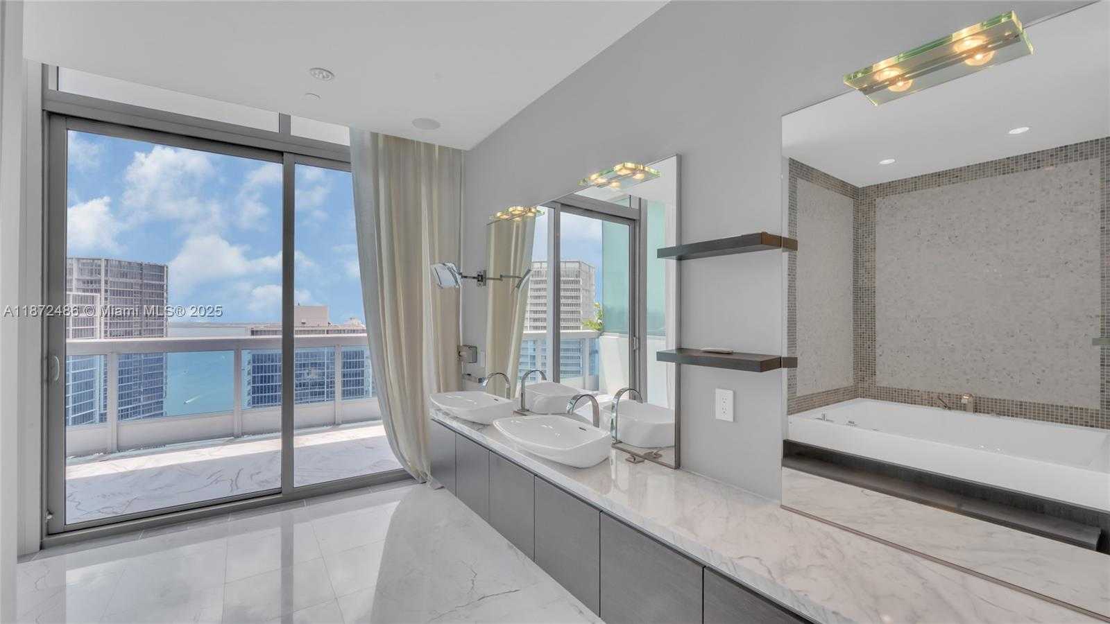 Small Image of 200 BISCAYNE BOULEVARD WAY #PH5402, Miami Number 21