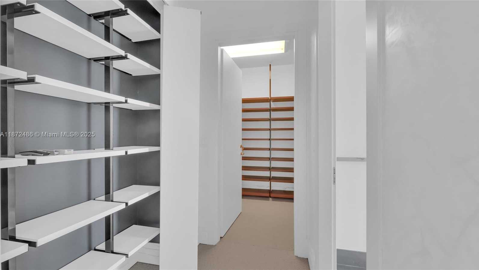Small Image of 200 BISCAYNE BOULEVARD WAY #PH5402, Miami Number 25