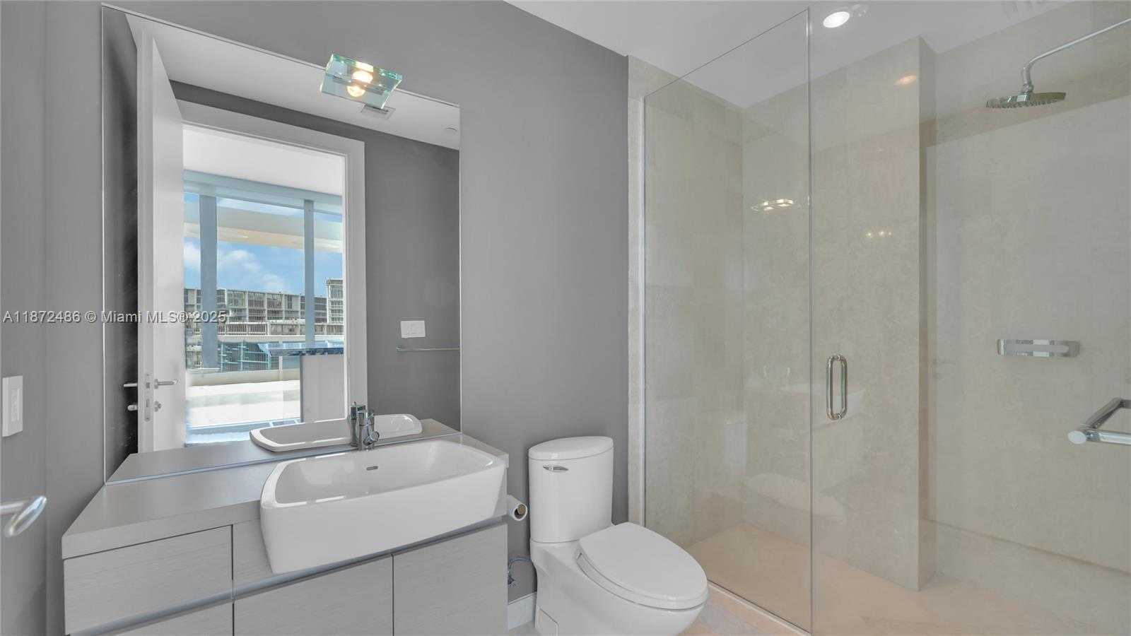 Small Image of 200 BISCAYNE BOULEVARD WAY #PH5402, Miami Number 33
