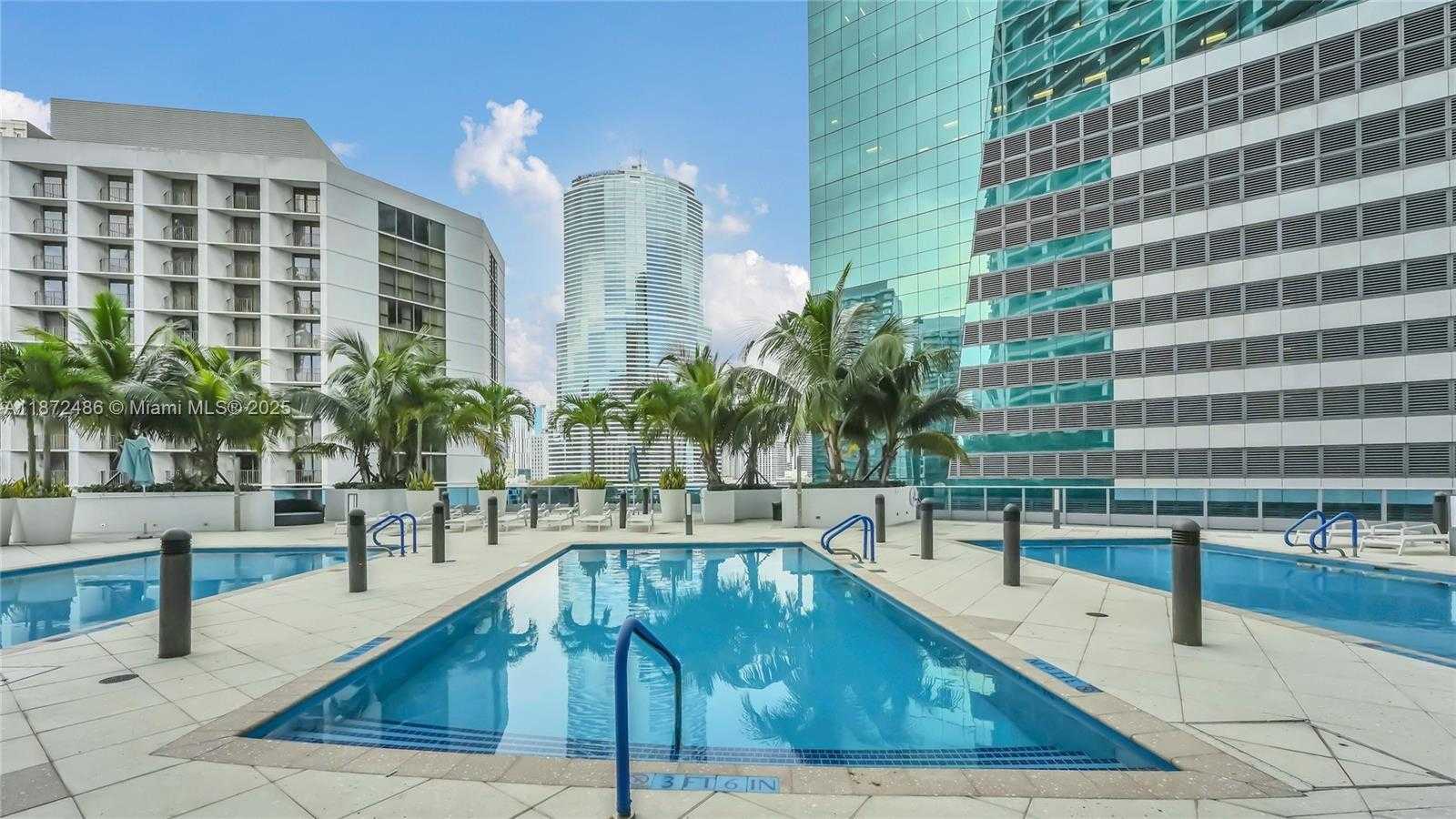 Small Image of 200 BISCAYNE BOULEVARD WAY #PH5402, Miami Number 42