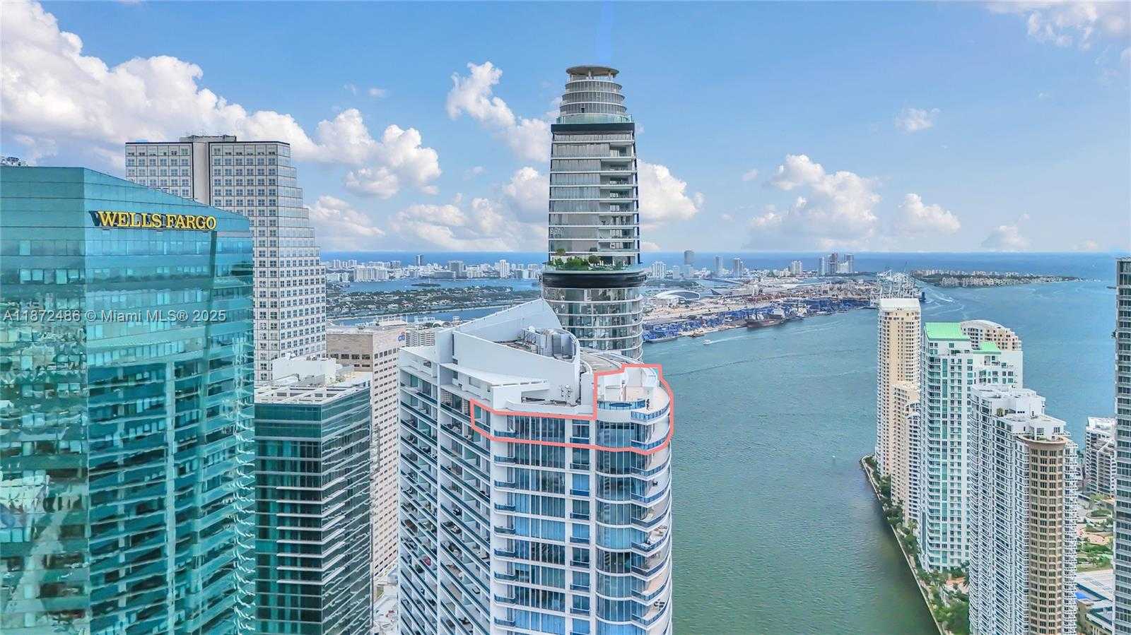 Small Image of 200 BISCAYNE BOULEVARD WAY #PH5402, Miami Number 43