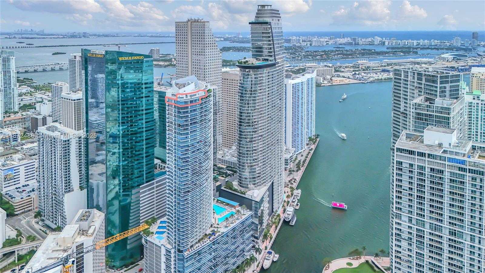 Small Image of 200 BISCAYNE BOULEVARD WAY #PH5402, Miami Number 6
