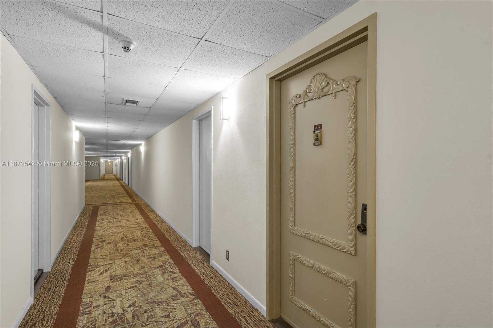Small Image of 4350 HILLCREST DR #314, Hollywood Number 2
