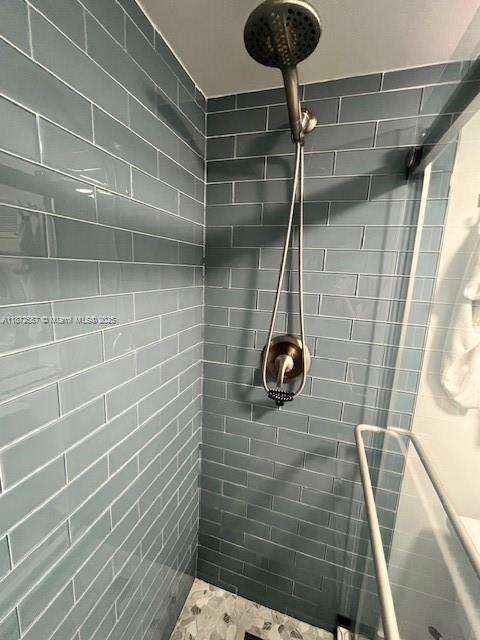 Small Image of 3200 COLLINS AVE #11-3, Miami Beach Number 40