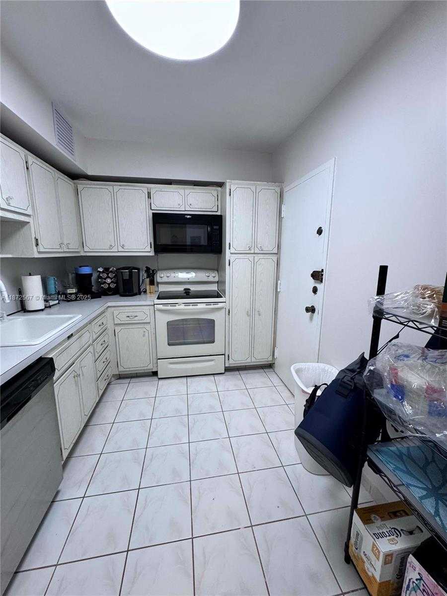 Small Image of 1950 SOUTH OCEAN DR #11D, Hallandale Beach Number 10