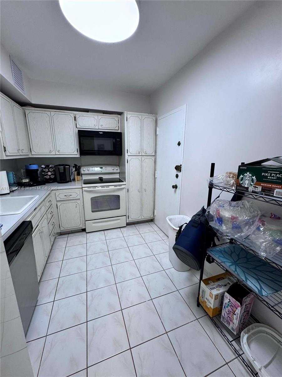 Small Image of 1950 SOUTH OCEAN DR #11D, Hallandale Beach Number 9