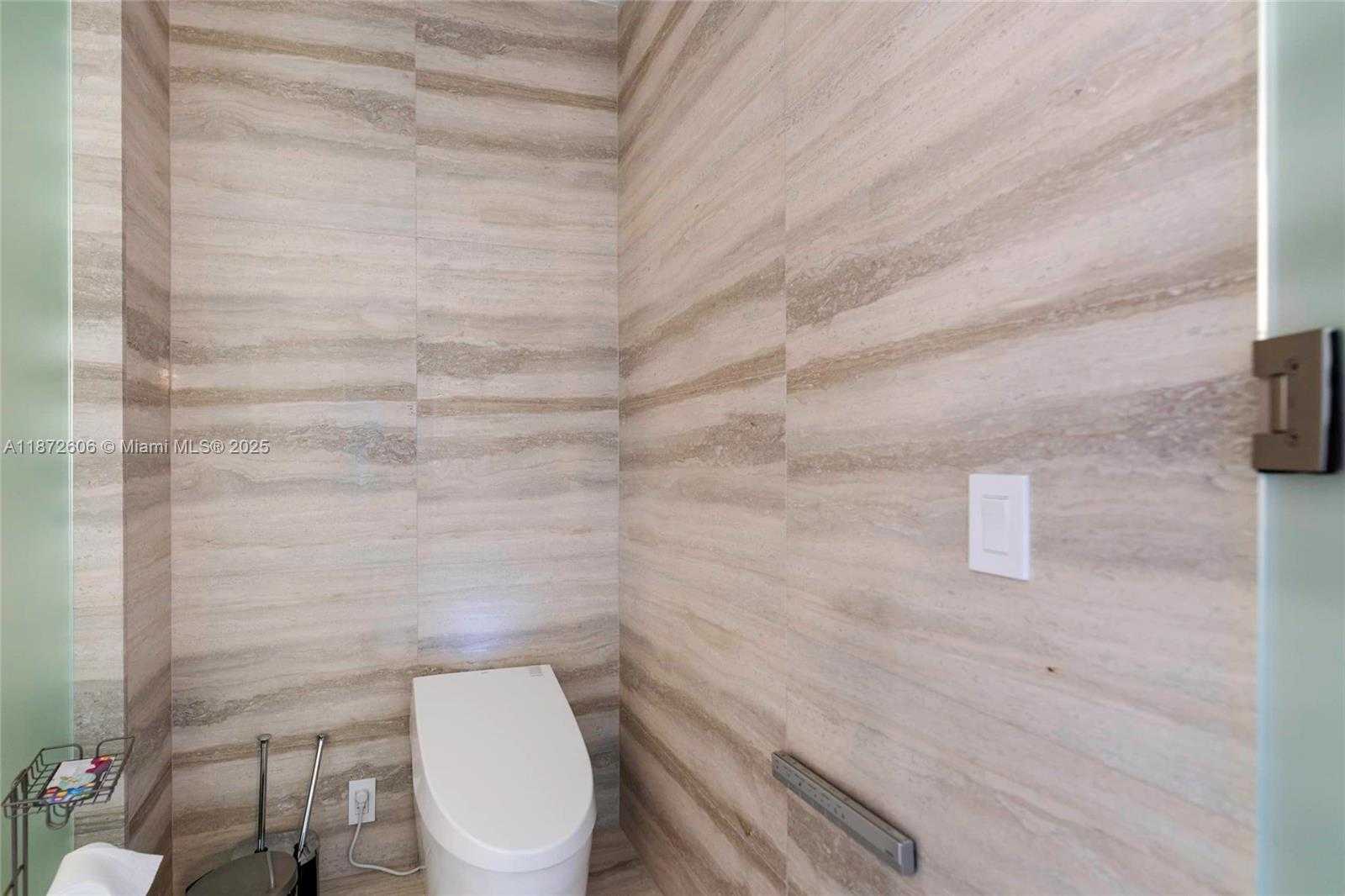 Small Image of 18975 COLLINS AVE #3004, Sunny Isles Beach Number 27