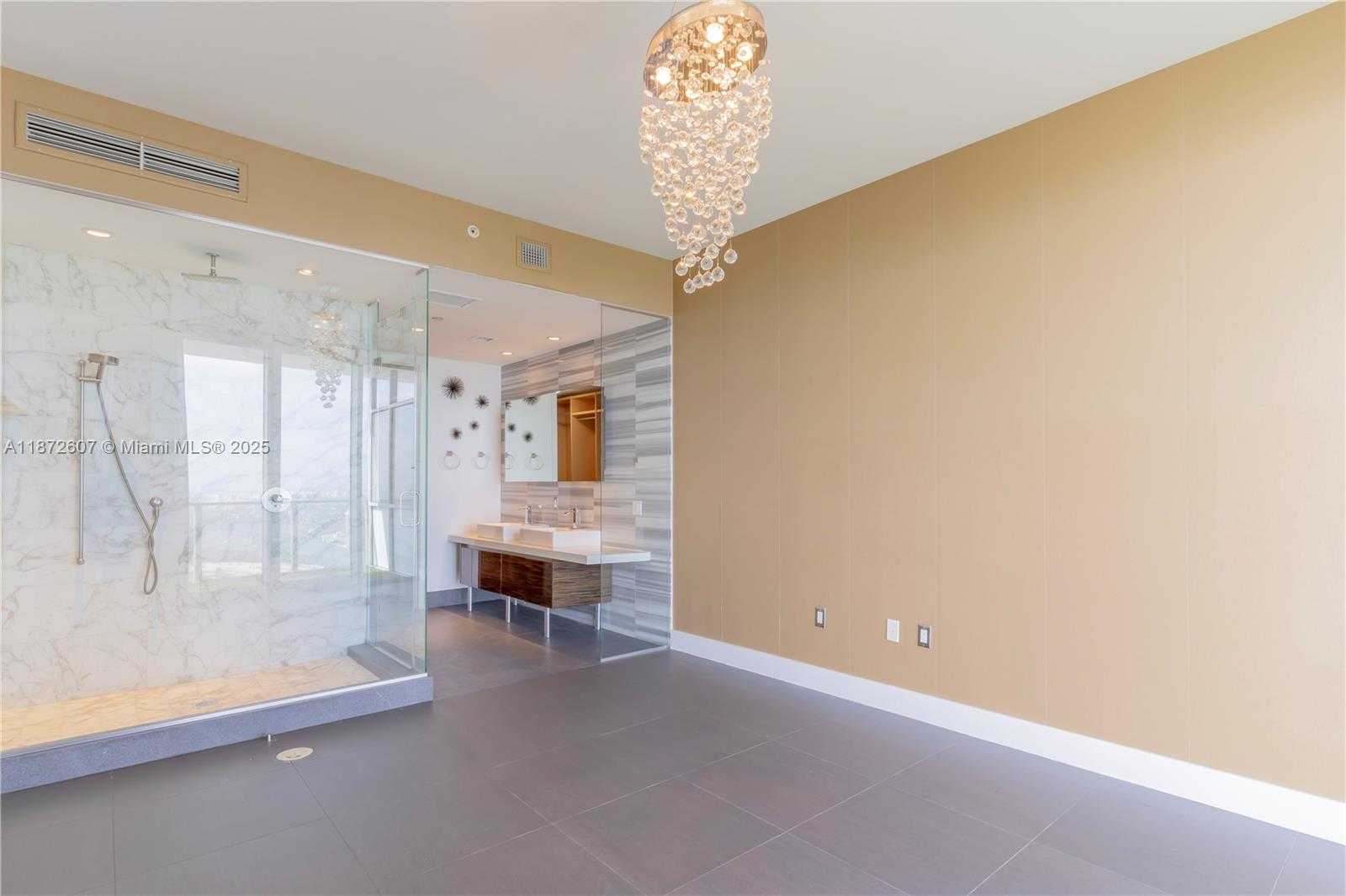 Small Image of 1100 BISCAYNE BLVD #4502, Miami Number 12