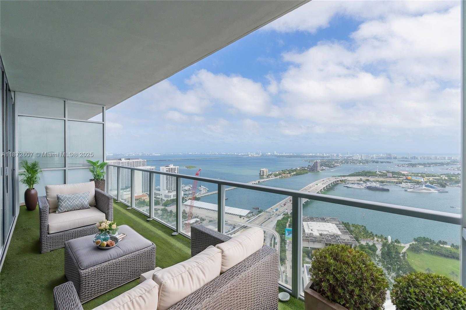 Small Image of 1100 BISCAYNE BLVD #4502, Miami Number 2