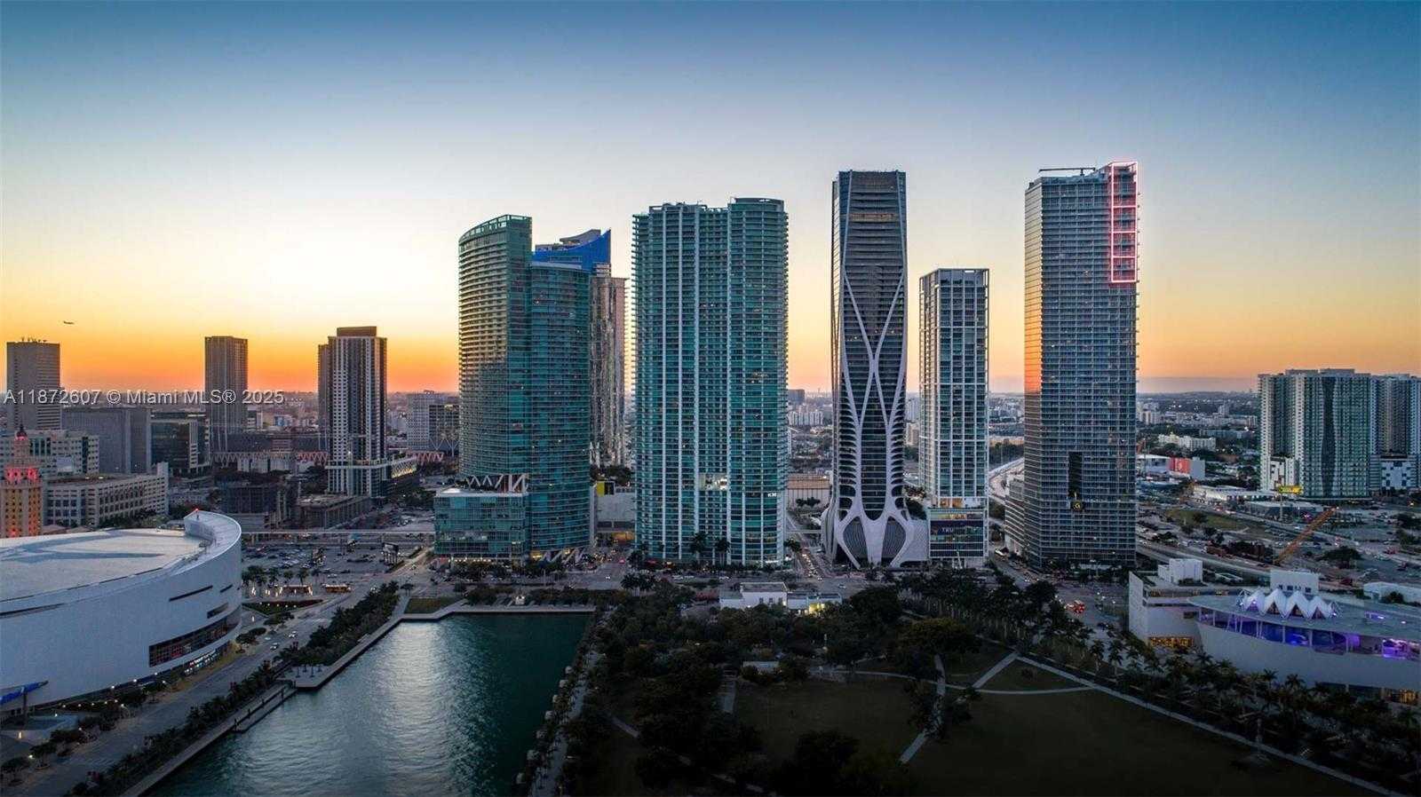 Small Image of 1100 BISCAYNE BLVD #4502, Miami Number 4