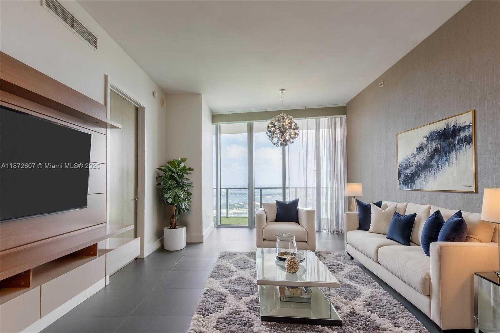 Small Image of 1100 BISCAYNE BLVD #4502, Miami Number 5