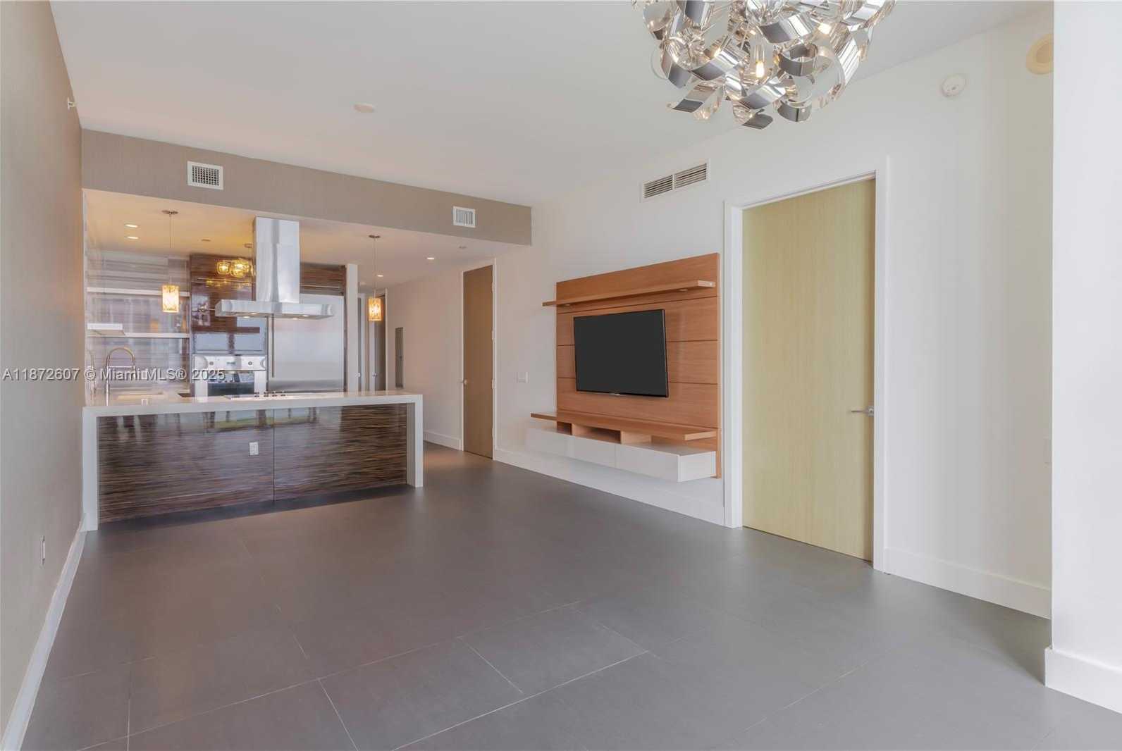 Small Image of 1100 BISCAYNE BLVD #4502, Miami Number 7