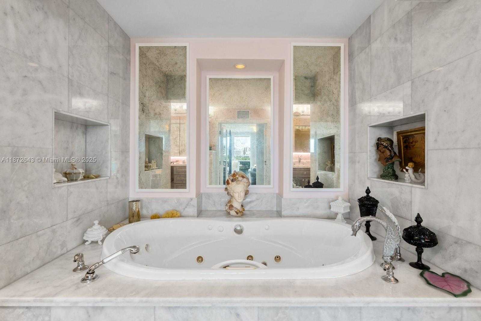 Small Image of 900 BAY DR #702/704, Miami Beach Number 19