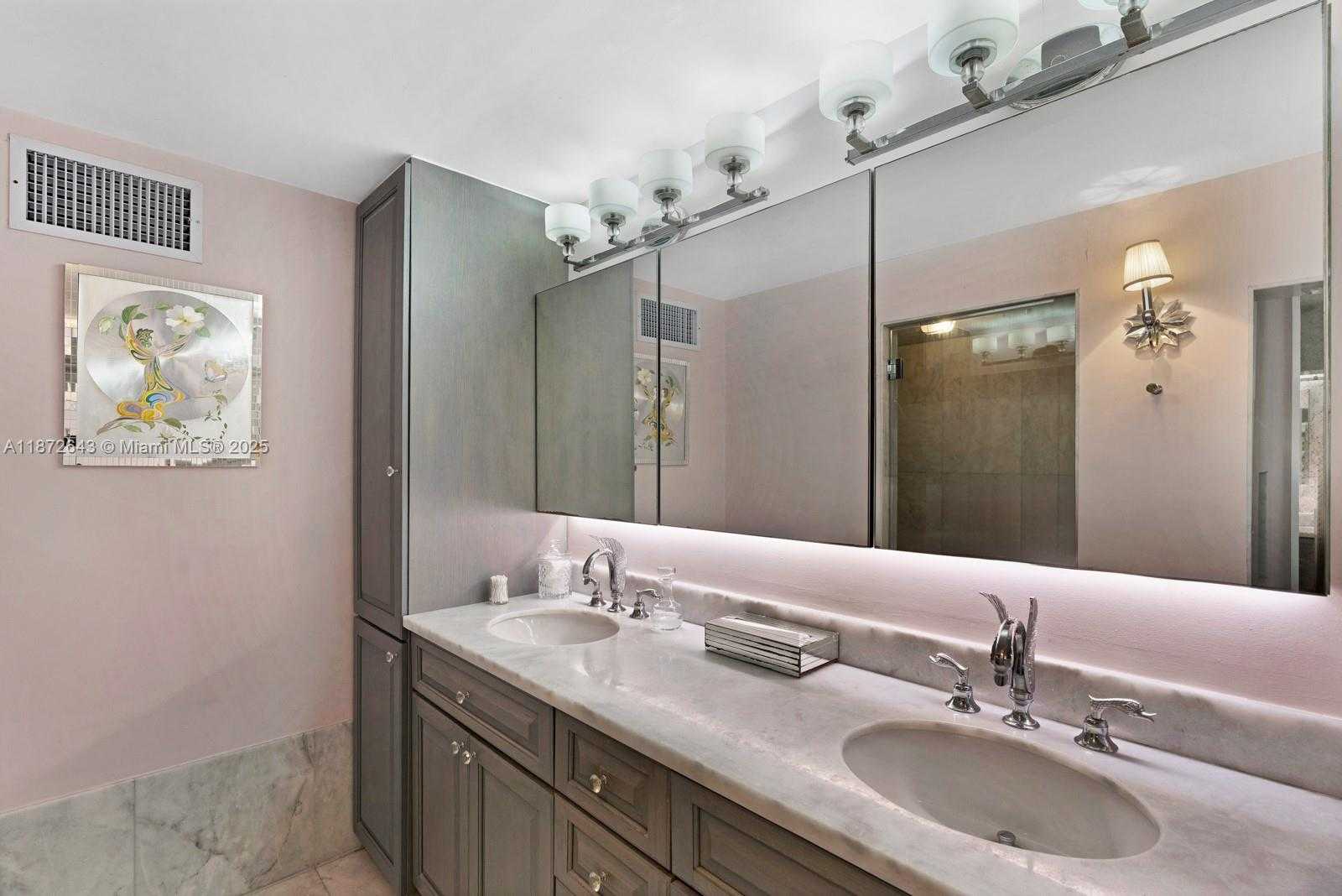 Small Image of 900 BAY DR #702/704, Miami Beach Number 20
