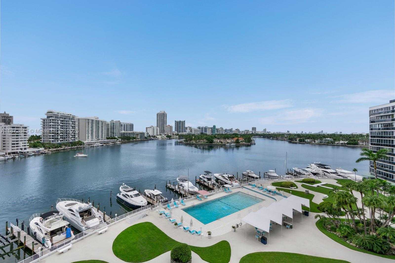 Small Image of 900 BAY DR #702/704, Miami Beach Number 28