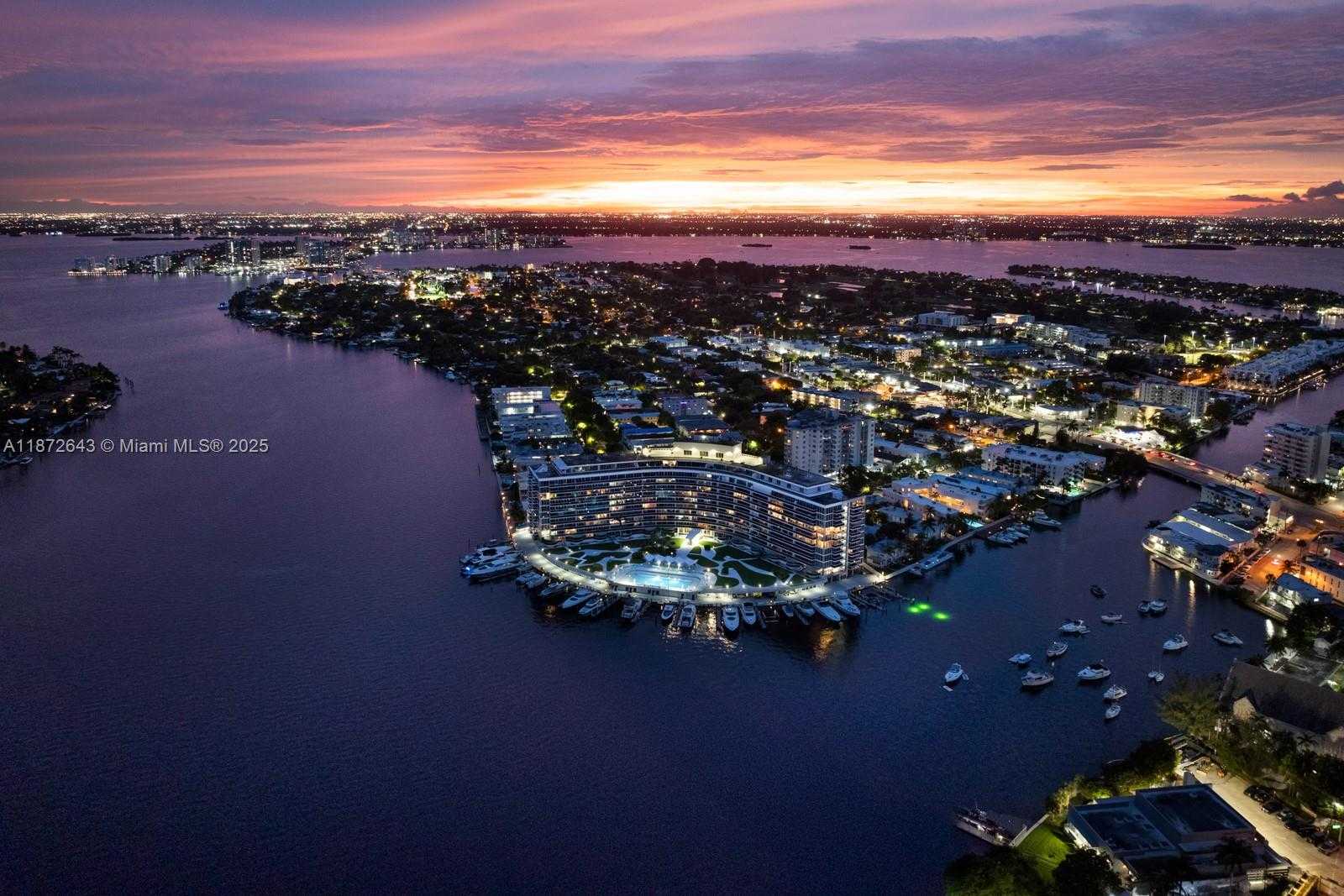 Small Image of 900 BAY DR #702/704, Miami Beach Number 37