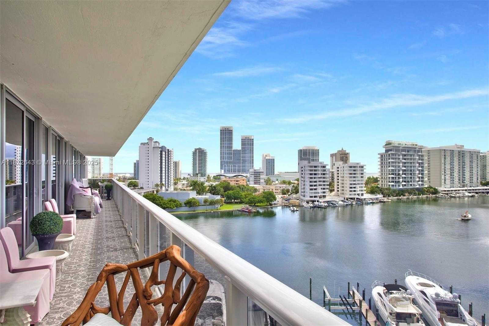 Small Image of 900 BAY DR #702/704, Miami Beach Number 75