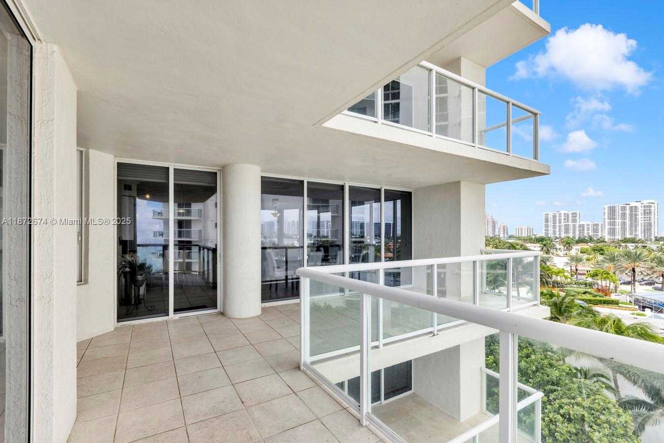 Small Image of 18671 COLLINS AVE #604, Sunny Isles Beach Number 11