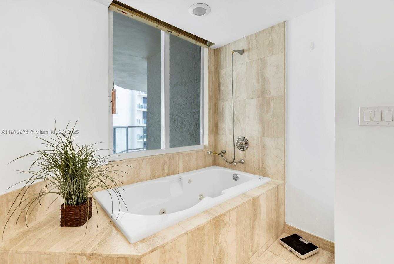 Small Image of 18671 COLLINS AVE #604, Sunny Isles Beach Number 18